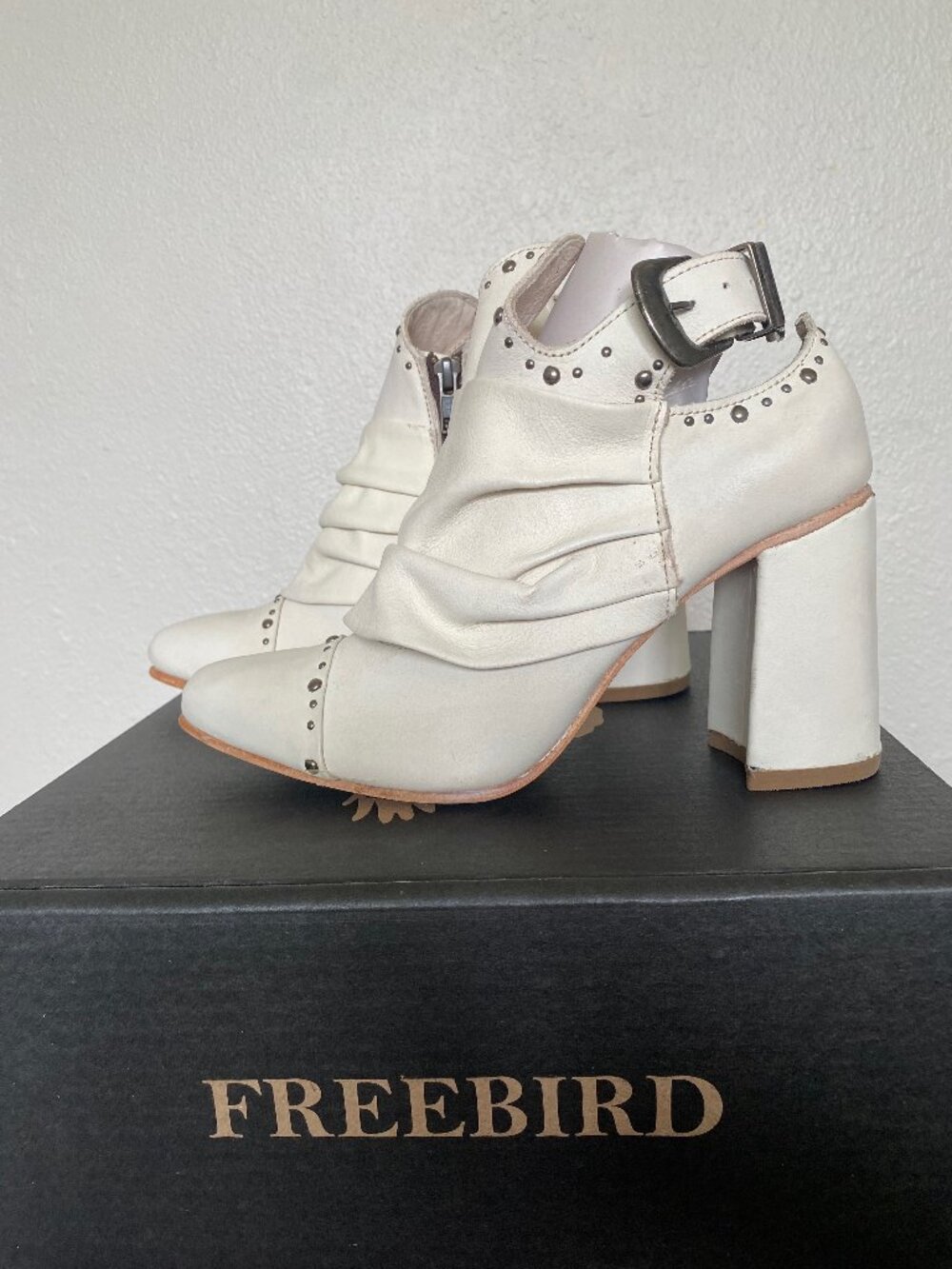 Freebird Jericho Size 9 - Beige